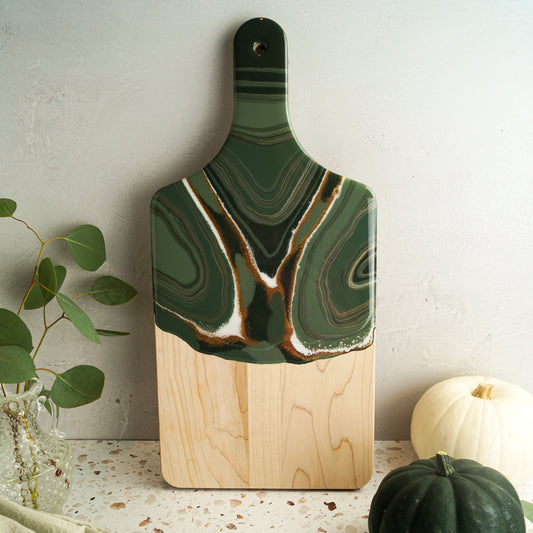 Maple Wood Medium Serving Board w/ Handle - Autumn Moss