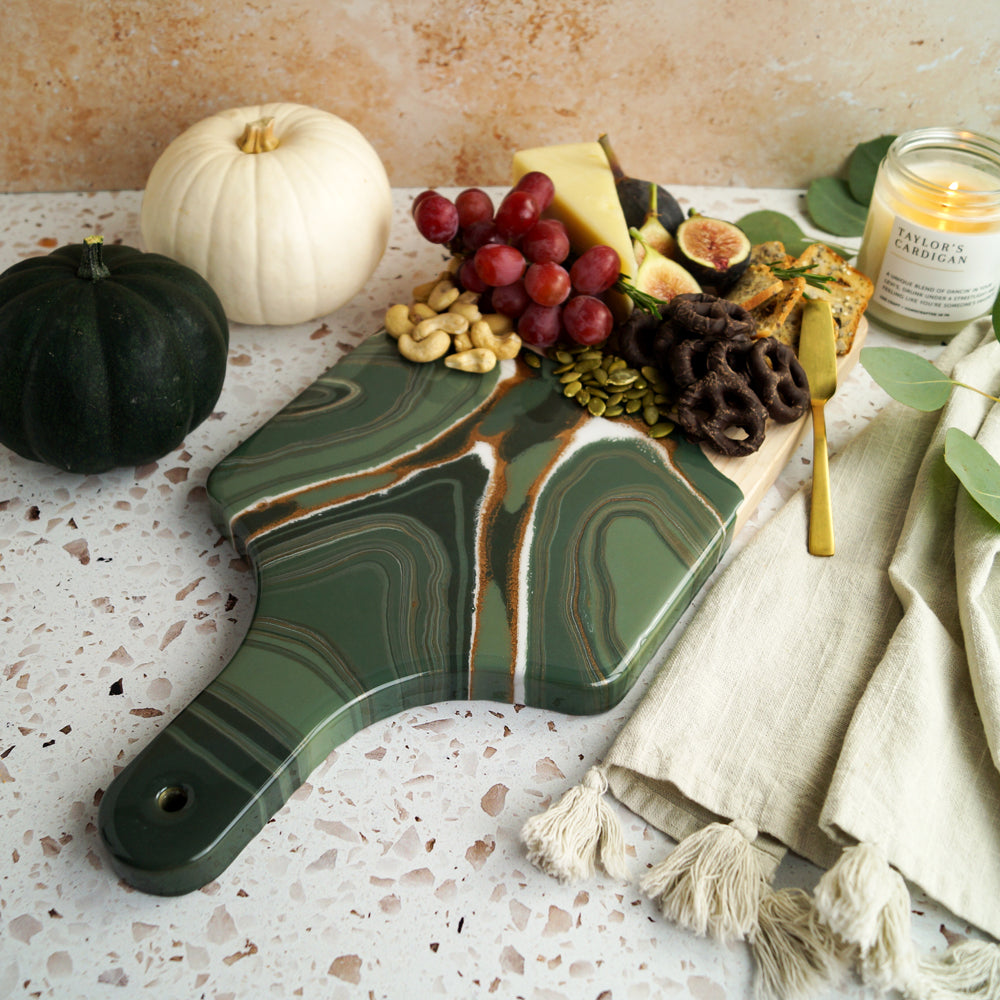 Maple Wood Medium Serving Board w/ Handle - Autumn Moss