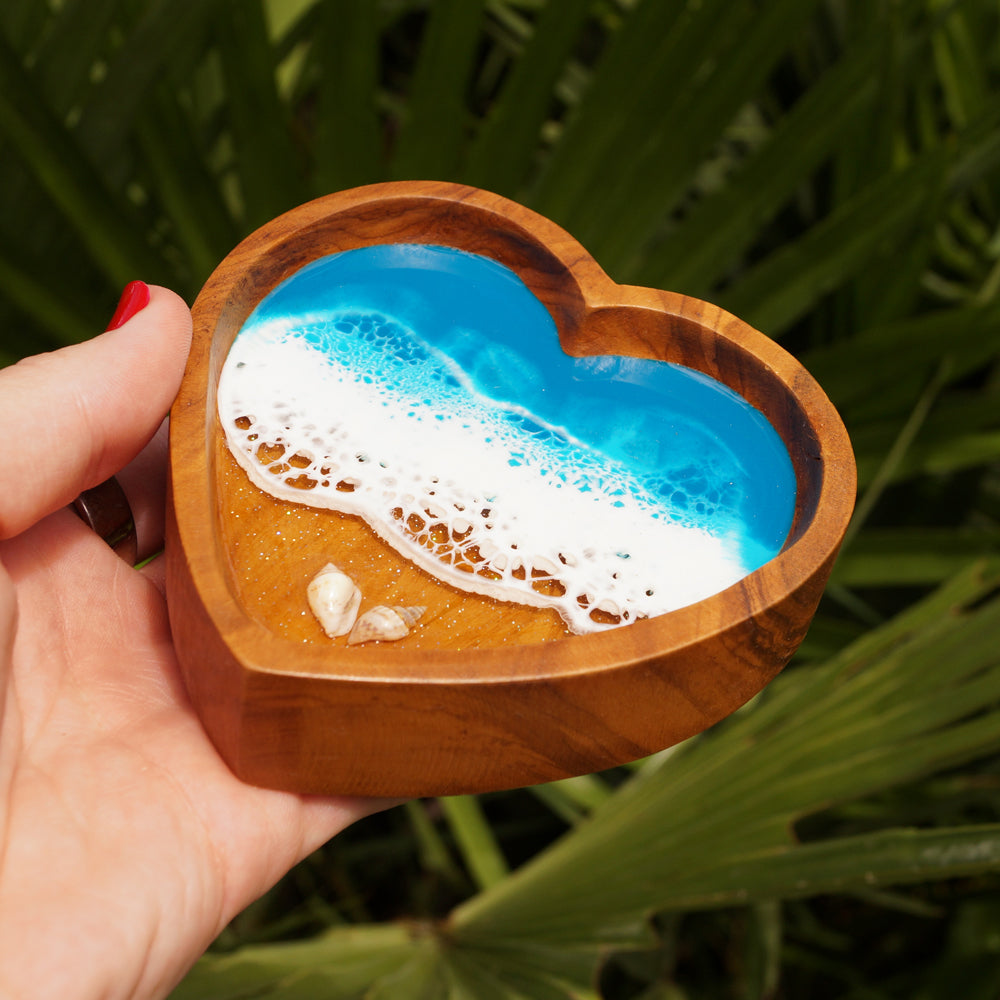 Heart Olive Wood Dish - Caribbean Cay
